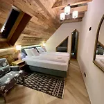 Izera House Feriehus *